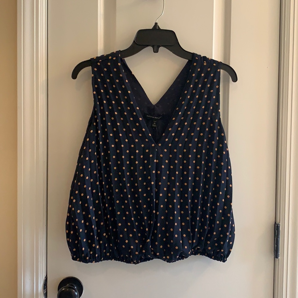 Banana Republic NWT polka dot v neck blouse